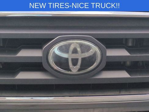 Used 2021 Toyota Tacoma SR5 image 38