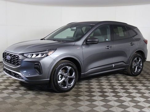 Used 2024 Ford Escape ST-Line w/ Tech Pack #1 image 8