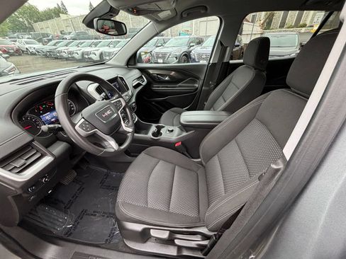 Used 2024 GMC Terrain SLE FWD image 21