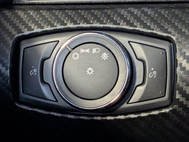 Used 2018 Ford Mustang Coupe RWD image 21