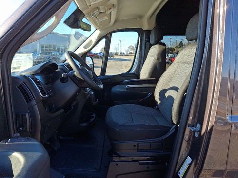 New 2025 RAM ProMaster 2500 w/ Quick Order Package 22H SLT+ image 8