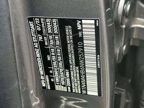 Certified 2022 Mercedes-Benz GLB 250 4MATIC image 29