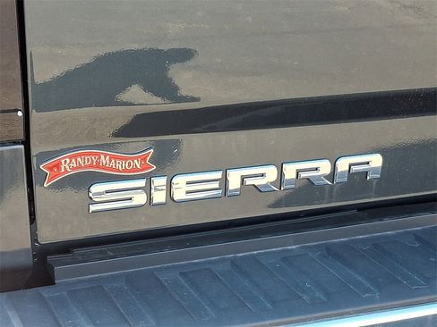 Used 2018 GMC Sierra 1500 SLT image 30