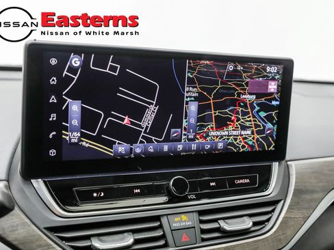Used 2024 Nissan Altima 2.5 SV w/ SV Premium Package AWD/4WD image 18