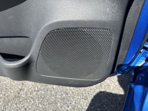 Used 2023 Nissan Versa S w/ Trunk Package image 25