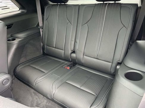 New 2026 Cadillac Vistiq Sport image 21