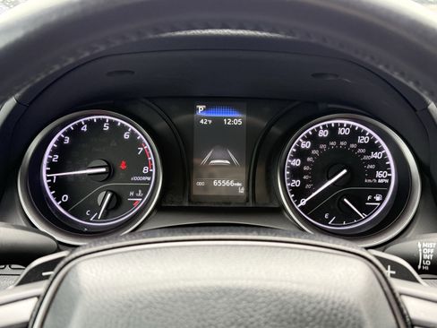 Used 2023 Toyota Camry SE image 31