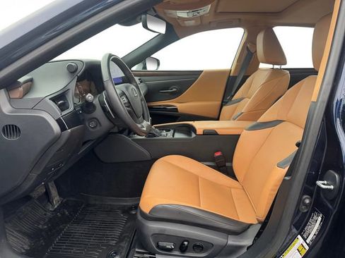 Used 2024 Lexus ES 350 w/ Premium Package image 10