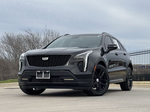 Used 2023 Cadillac XT4 Sport w/ Driver Assist Package image 2