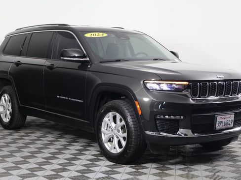 Used 2024 Jeep Grand Cherokee L Limited w/ Luxury Tech Group II AWD/4WD image 3