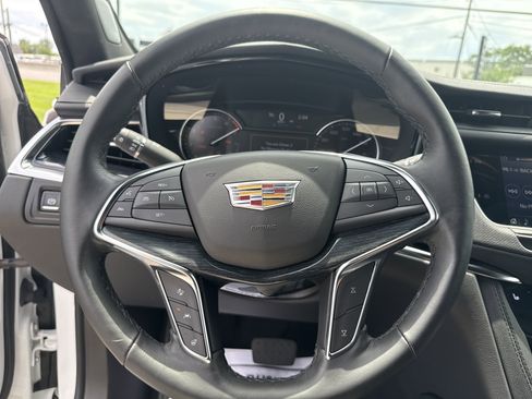 Used 2024 Cadillac XT5 Premium Luxury image 15