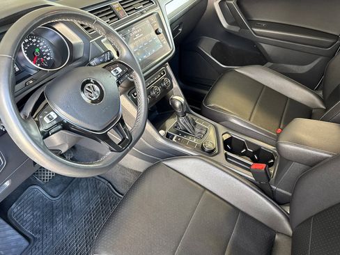 Used 2021 Volkswagen Tiguan SE image 7