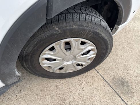 Used 2025 Ford Transit 350 XLT image 16