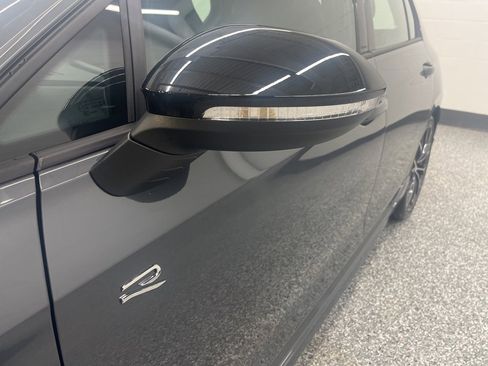 New 2026 Volkswagen Golf image 9