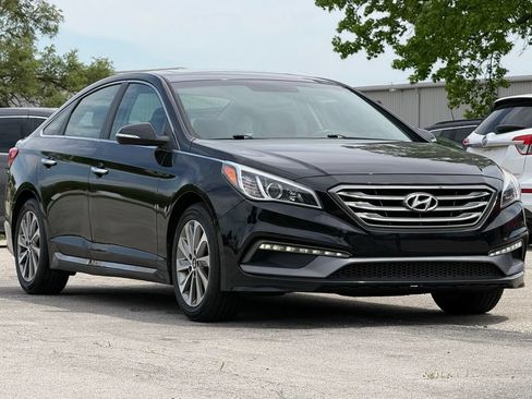 Used 2017 Hyundai Sonata Sport w/ Value Edition Package 02 FWD image 7