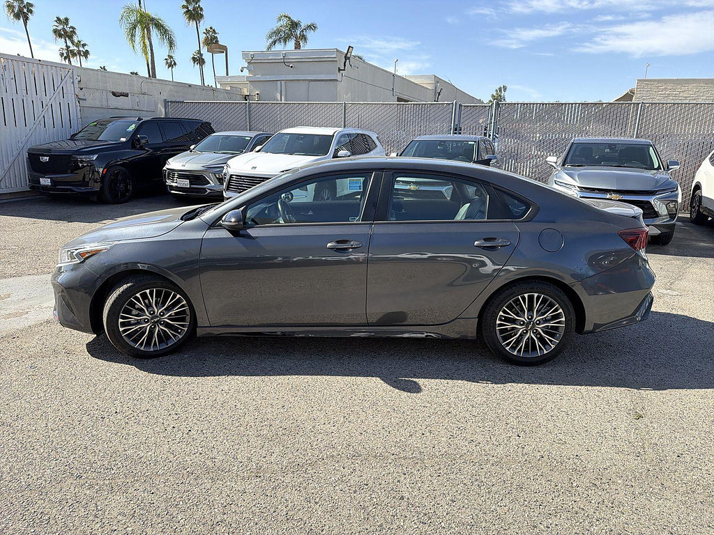 Used 2024 Kia Forte GT-Line w/ GT-Line Premium Package FWD image 8