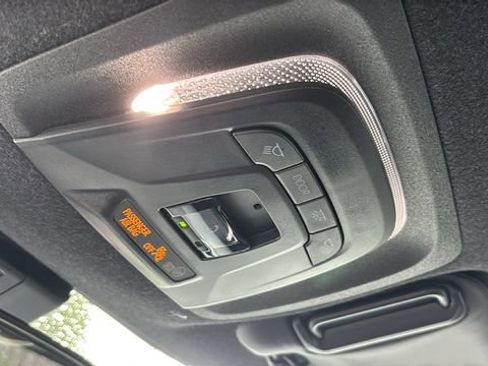 Used 2025 Toyota Corolla SE FWD image 23