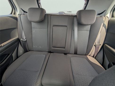 Used 2022 Chevrolet Trax LS w/ Tint and Cruise Package AWD/4WD image 25