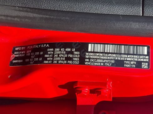 Used 2018 Jeep Renegade Altitude AWD/4WD image 32