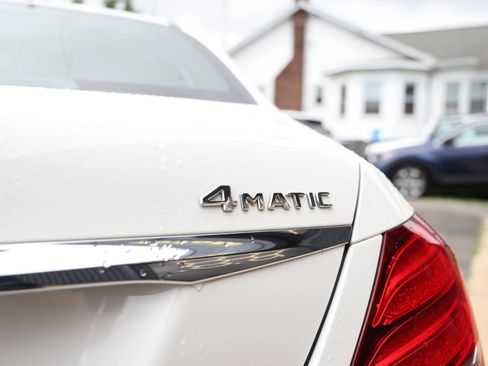Used 2019 Mercedes-Benz E 300 4MATIC image 31