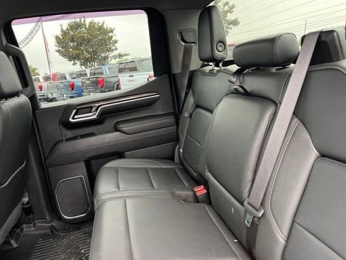 Used 2022 Chevrolet Silverado 1500 LTZ AWD/4WD image 13