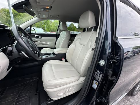Used 2023 Kia Sorento EX AWD/4WD image 24