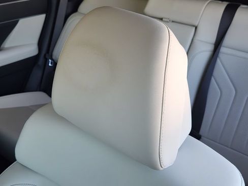 Used 2024 Hyundai Santa Fe SEL FWD image 10
