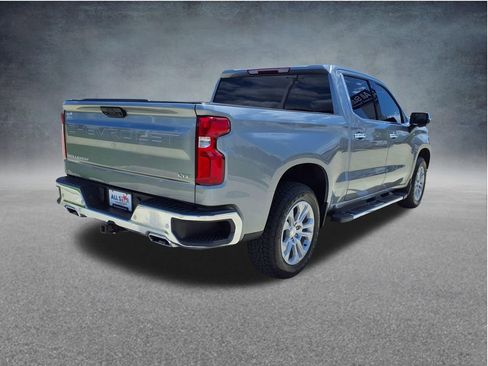 Used 2025 Chevrolet Silverado 1500 LTZ w/ Z71 Off-Road Package AWD/4WD image 8
