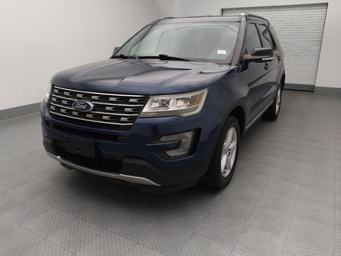 Used 2017 Ford Explorer XLT AWD/4WD image 15