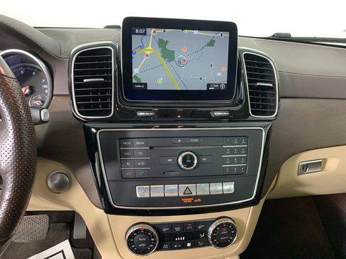 Used 2017 Mercedes-Benz GLS 450 4MATIC image 27