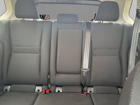 Used 2023 Nissan Rogue S image 18