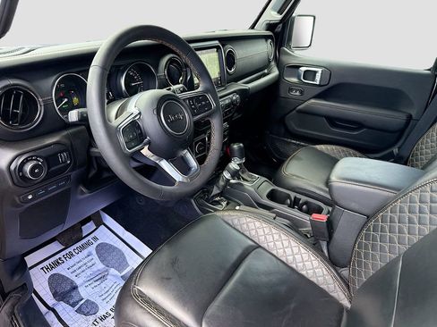 Used 2023 Jeep Wrangler Unlimited Sahara AWD/4WD image 25