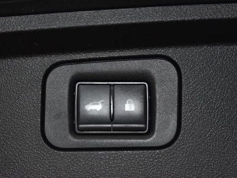 Used 2025 Nissan Armada PRO-4X image 37