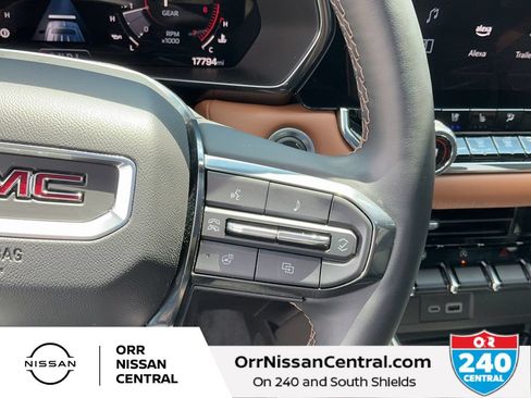 Used 2025 GMC Canyon AT4 w/ Technology Plus Package AWD/4WD image 20