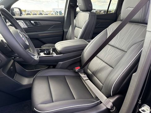 New 2026 Buick Enclave Avenir w/ Super Cruise Package image 17