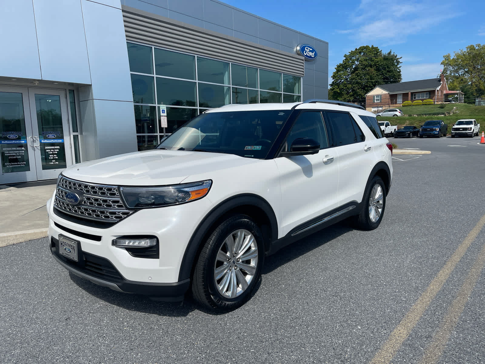Used 2020 Ford Explorer Limited AWD/4WD image 2