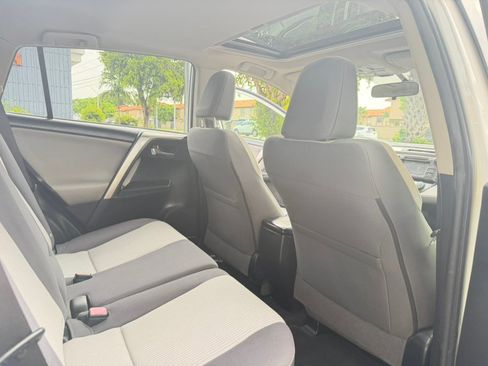 Used 2015 Toyota RAV4 XLE FWD image 23