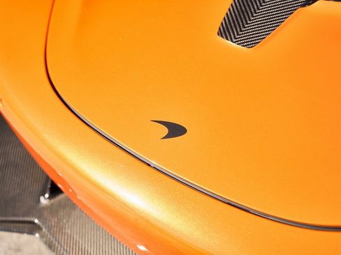 Used 2024 McLaren 750S Spider image 8