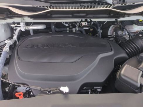 Used 2025 Honda Odyssey Elite image 37