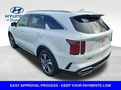 Used 2023 Kia Sorento SX Prestige image 3
