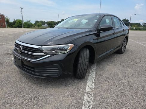 Used 2024 Volkswagen Jetta S FWD image 3