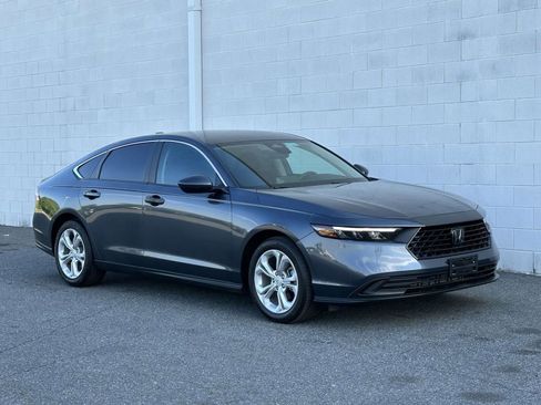 Used 2025 Honda Accord LX image 7