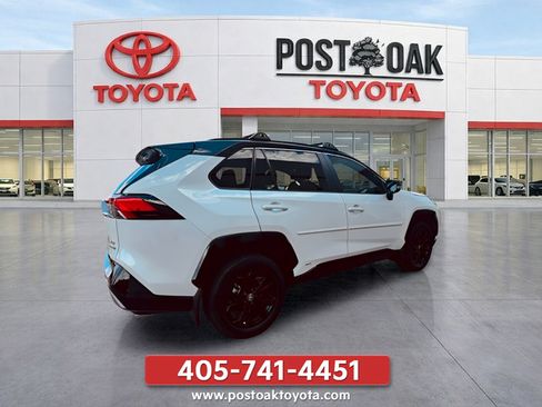 Used 2023 Toyota RAV4 XSE AWD/4WD image 7
