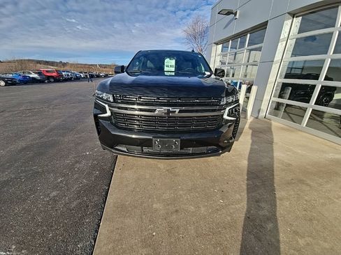 Used 2022 Chevrolet Tahoe RST w/ Luxury Package image 2