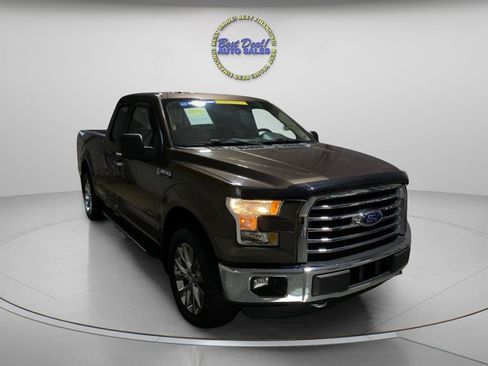Used 2015 Ford F150 XLT w/ Equipment Group 302A Luxury AWD/4WD image 5