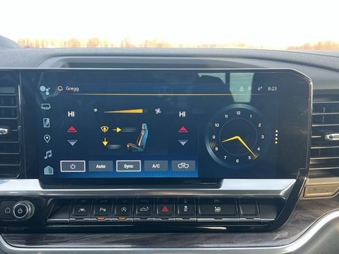 Used 2022 Chevrolet Silverado 1500 LTZ w/ Technology Package image 25