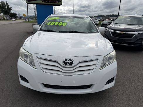 Used 2011 Toyota Camry LE FWD image 6