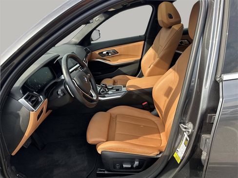 Used 2022 BMW 330i Sedan w/ Premium Package image 10