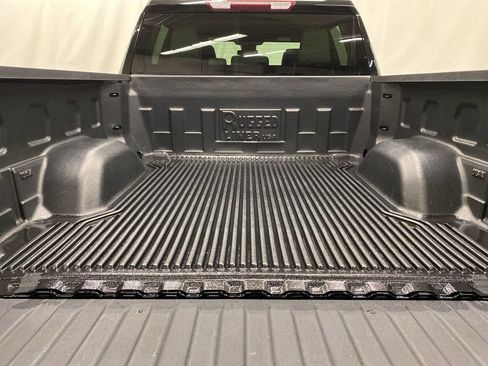 Used 2025 Chevrolet Silverado 1500 LT image 8