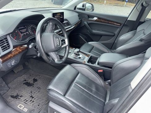 Used 2018 Audi Q5 2.0T Premium w/ Premium Plus Package image 9